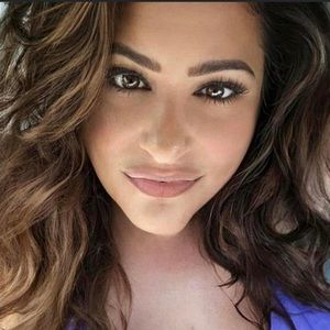 Meet your Posher, Toni